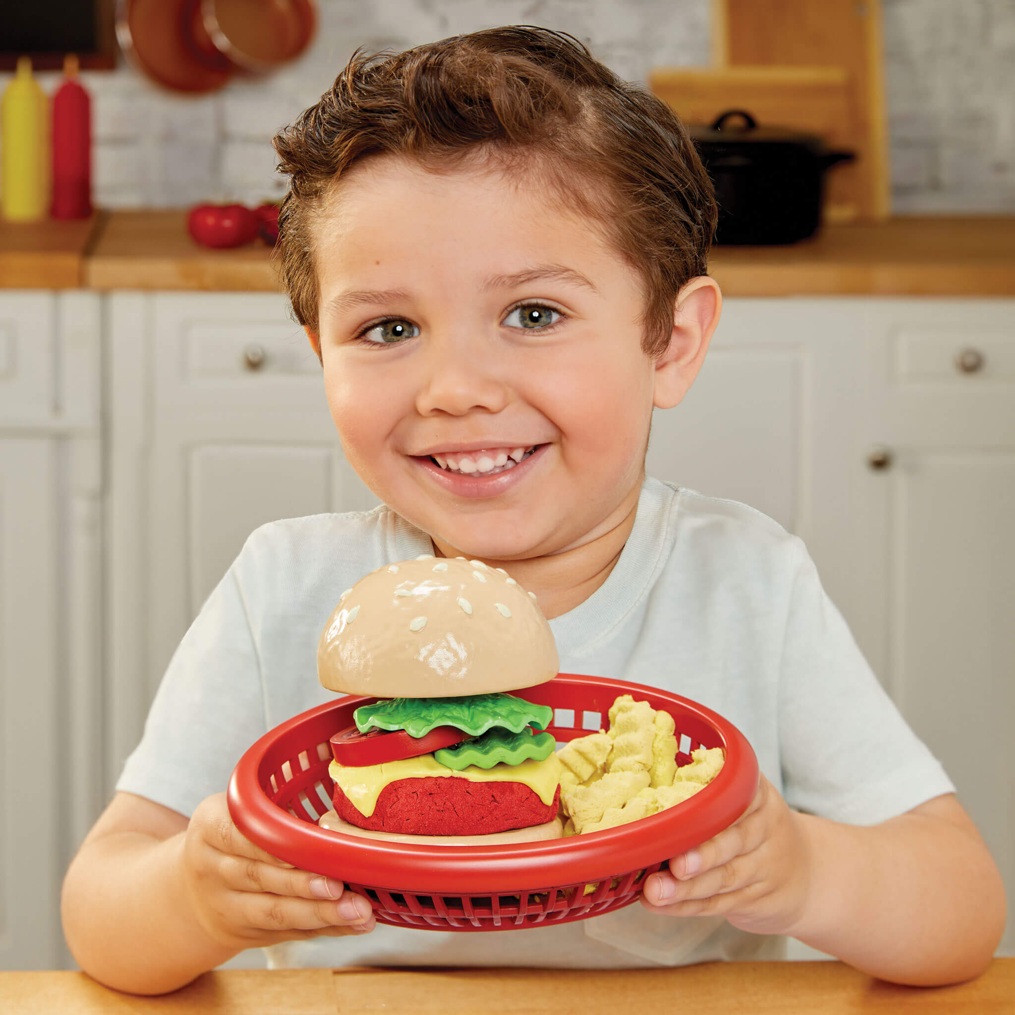 Creative Chefs Cheeseburger and Fries Kit - Recipe-Guided Cheeseburger Playset with Utensils