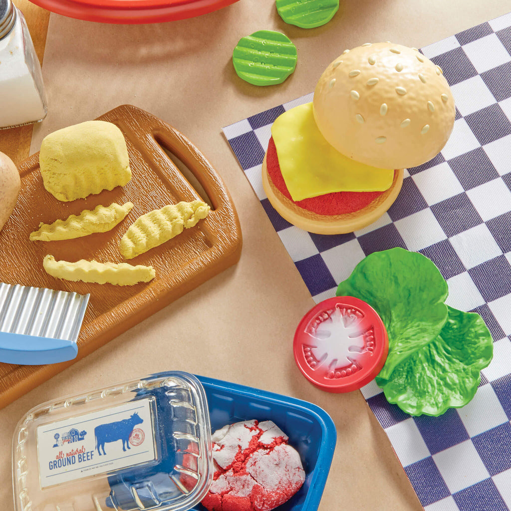 Creative Chefs Cheeseburger and Fries Kit - Recipe-Guided Cheeseburger Playset with Utensils