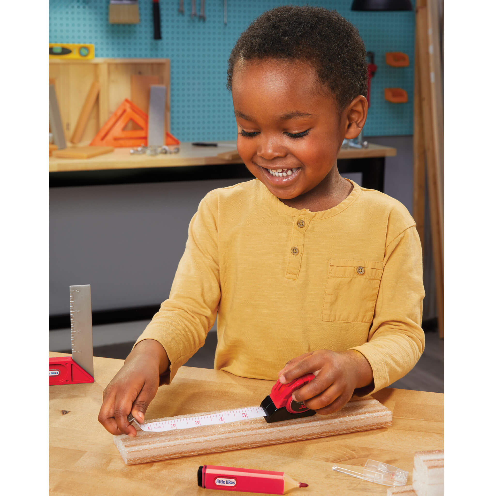 Creative Construction Measure and Cut Set - Realistic Measure-and-Cut Tools for Building Play